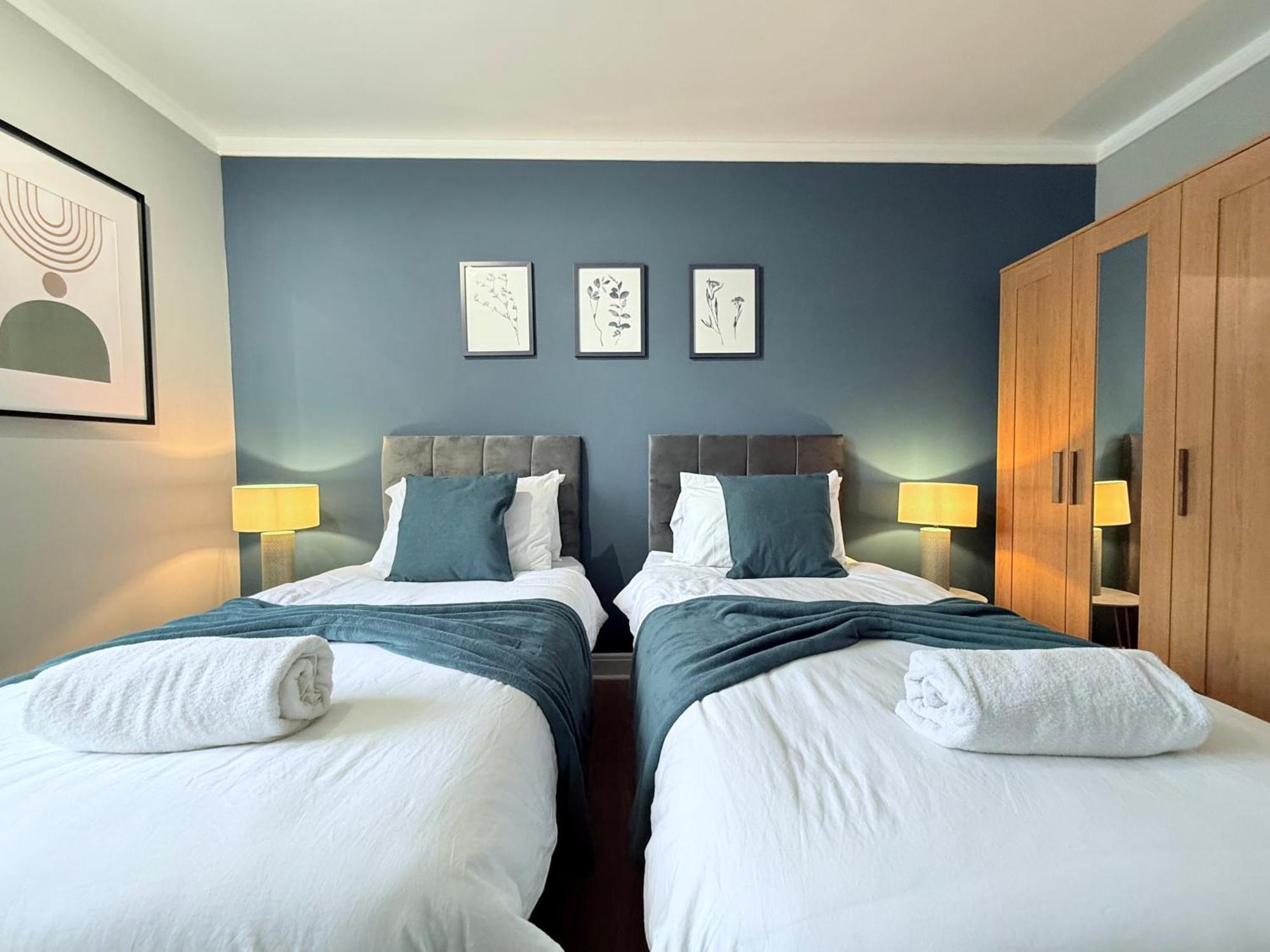 Staylondon - Sleeps 6 With Free Parking - Tourist, Concerts & Matches エクステリア 写真